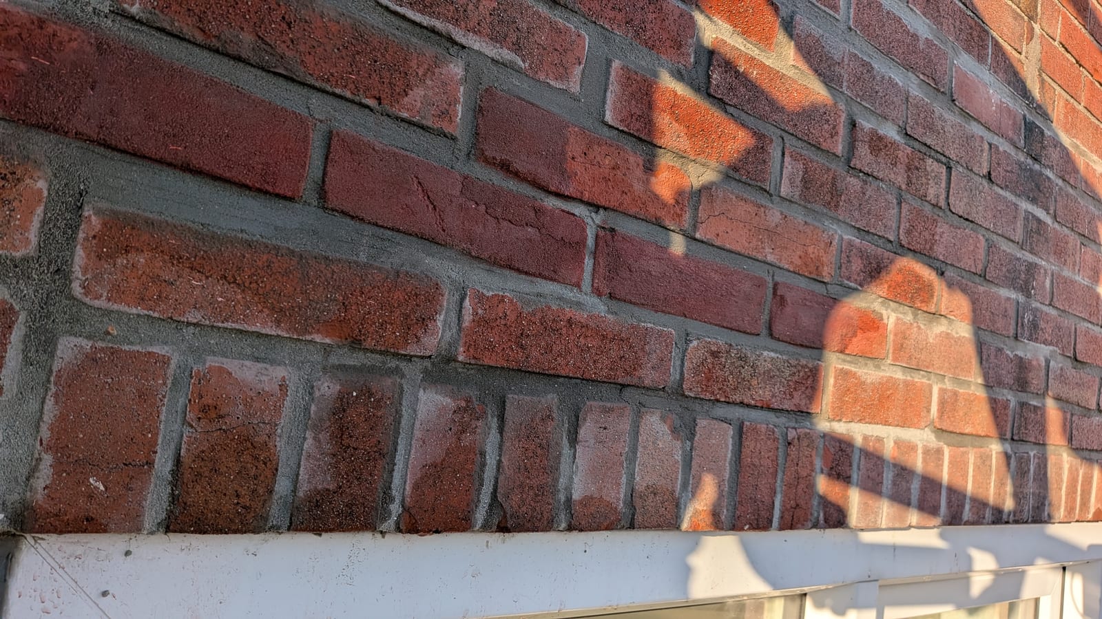 Crack repair in brickwork